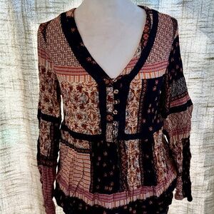 Gibson Latimer Navy and Rust Patchwork V-Neck Tunic